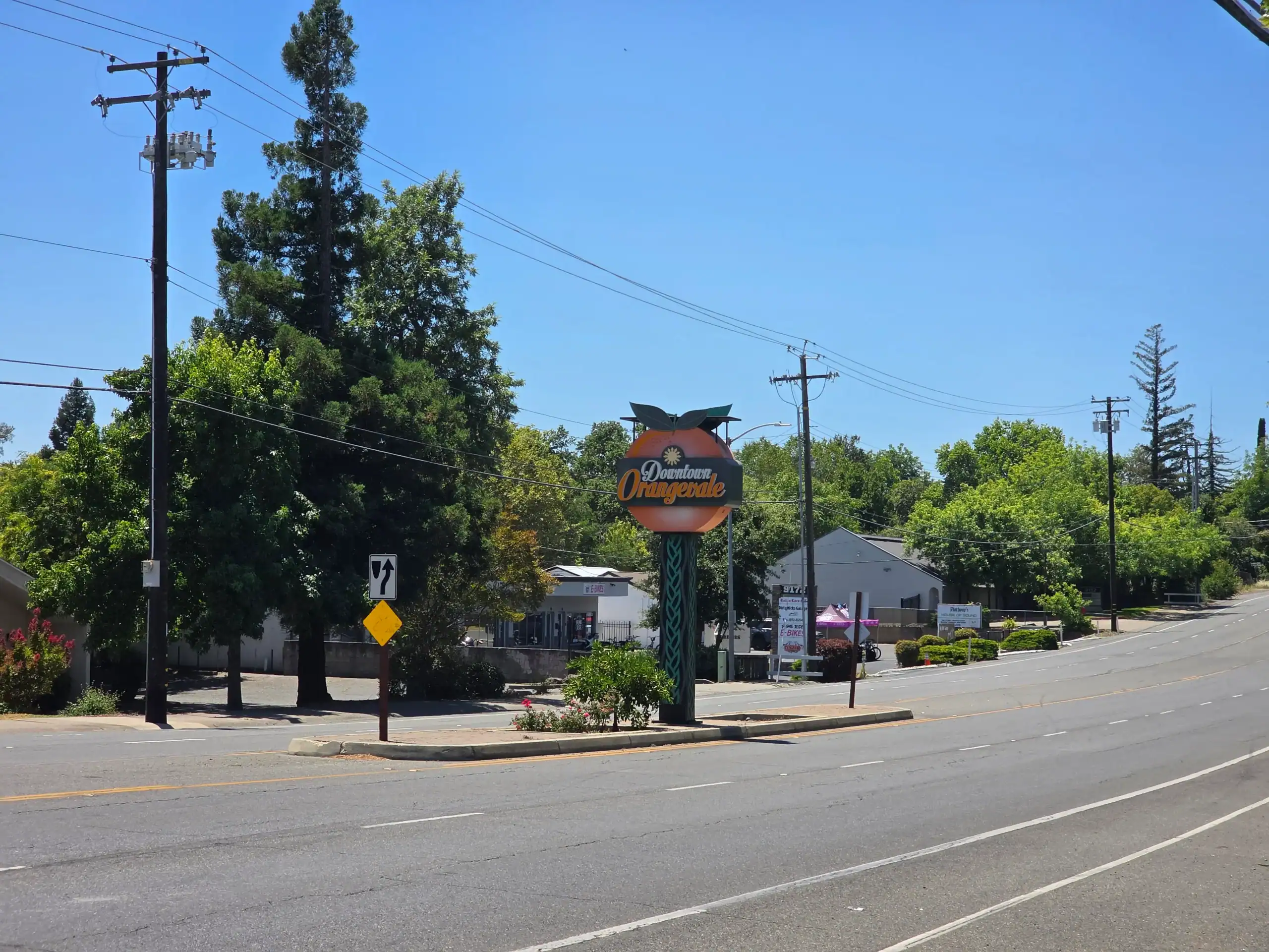 Downtown Orangevale sign on Greenback Lane - Landscape Downtown Orangevale sign on Greenback Lane